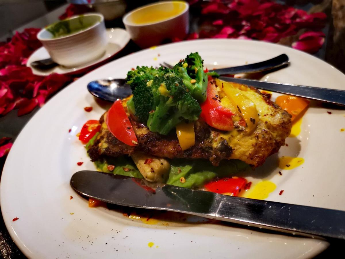Hotel Rio Benaras Varanasi Ngoại thất bức ảnh